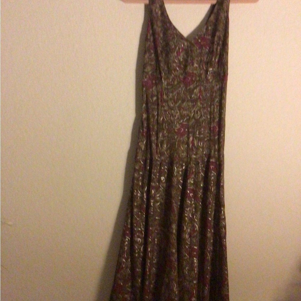 Coline Drop Waist Tiered Smock Back Floral Maxi Dress in Olive Purple Silver S/M - Picture 3 of 9